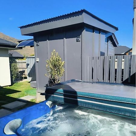 Gorgeous Cabin - Spa Pool! Queenstown Extérieur photo