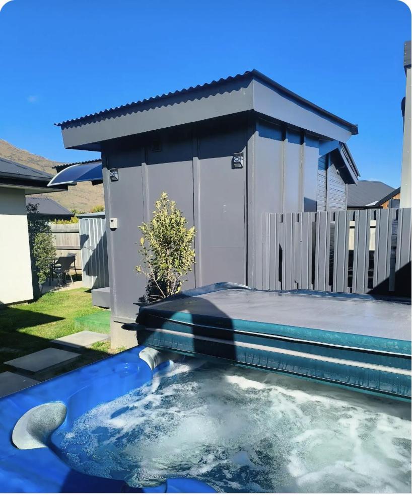 Gorgeous Cabin - Spa Pool! Queenstown Extérieur photo